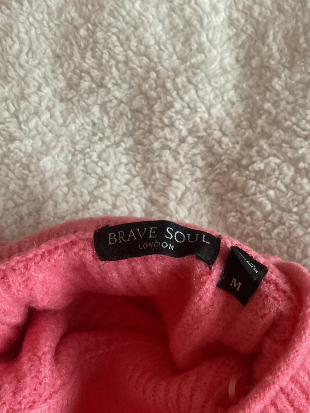 Pink sweater - Picture 3 of 3